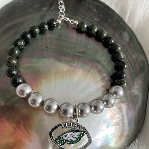 Philadelphia Eagles 'Bleeding Green Nation', Midnight Green & Silver Swoop Eagle - Picture 2 of 7